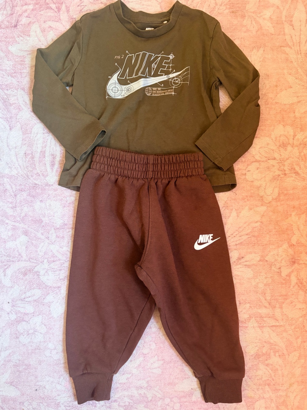 Nike Kids Brown Sweatpants with White Swoosh